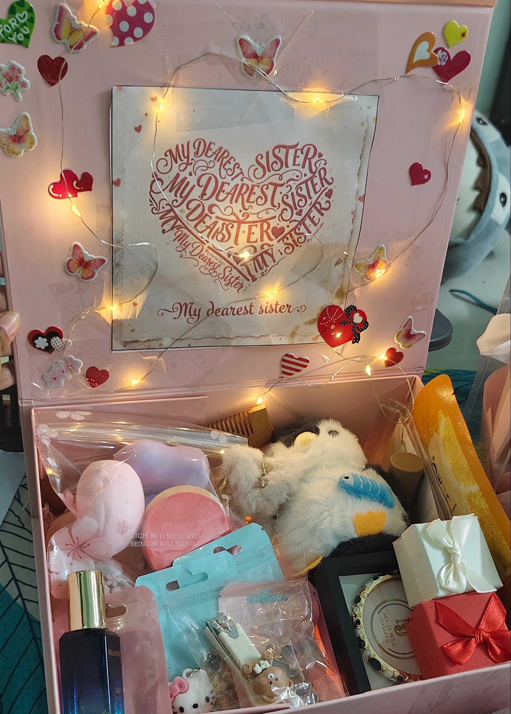 Mega Premium Rakhi Hamper [30 plus Gifts 🎁 with Ribbon box 🎀😍]