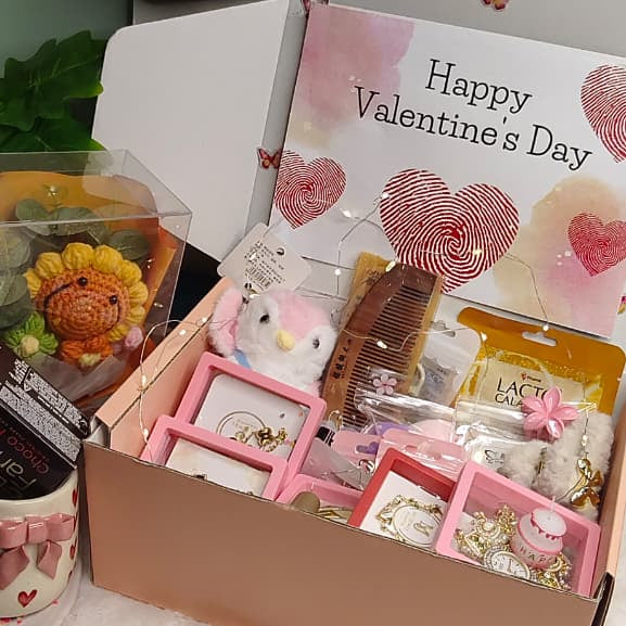 Valentine Special Mega HAMPER